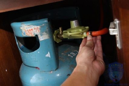 Dây nối gas bị rò rỉ