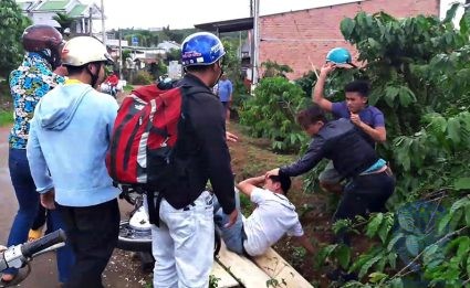 Cách tự vệ khi bị đánh hội đồng