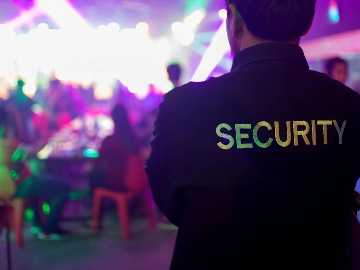 Bảo vệ Long Việt cung cấp dịch vụ bảo vệ quán bar chuyên nghiệp