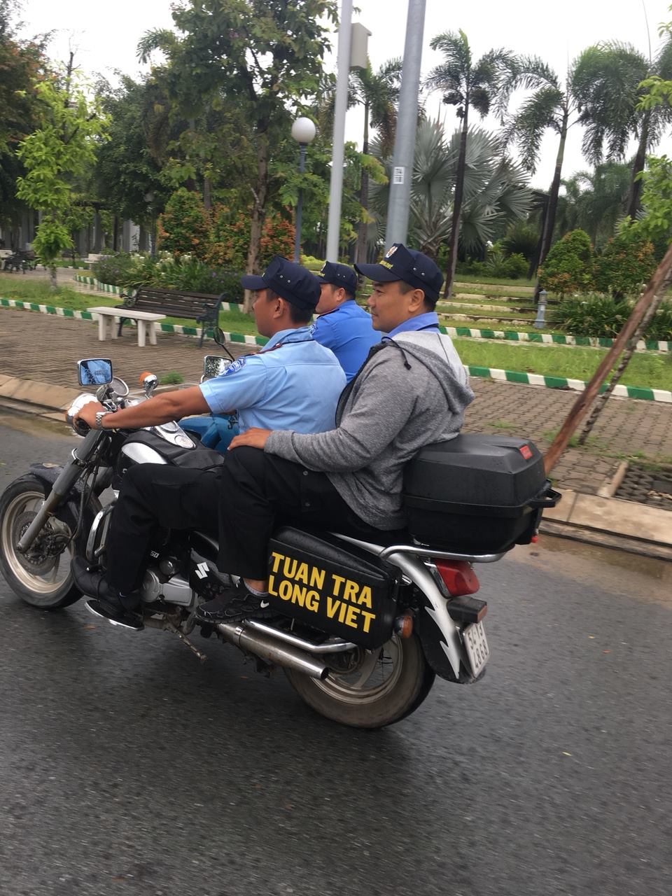 Dịch vụ bảo vệ mục tiêu di động là hình thức cung cấp bảo vệ các đối tượng không cố định về vị trí, thường xuyên di chuyển