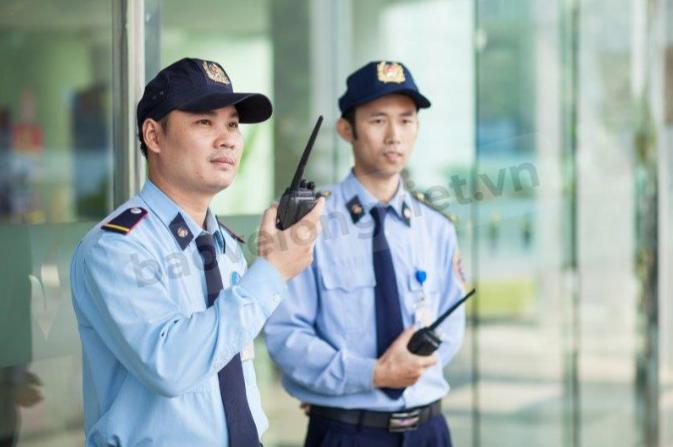 Dịch vụ bảo vệ được xếp vào nhóm dịch vụ chịu thuế GTGT với thuế suất 10%.