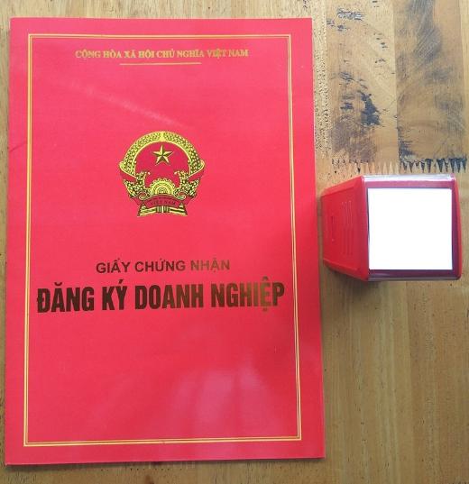 Kiểm tra giấy phép hoạt động hợp pháp của công ty bảo vệ trước khi ký kết