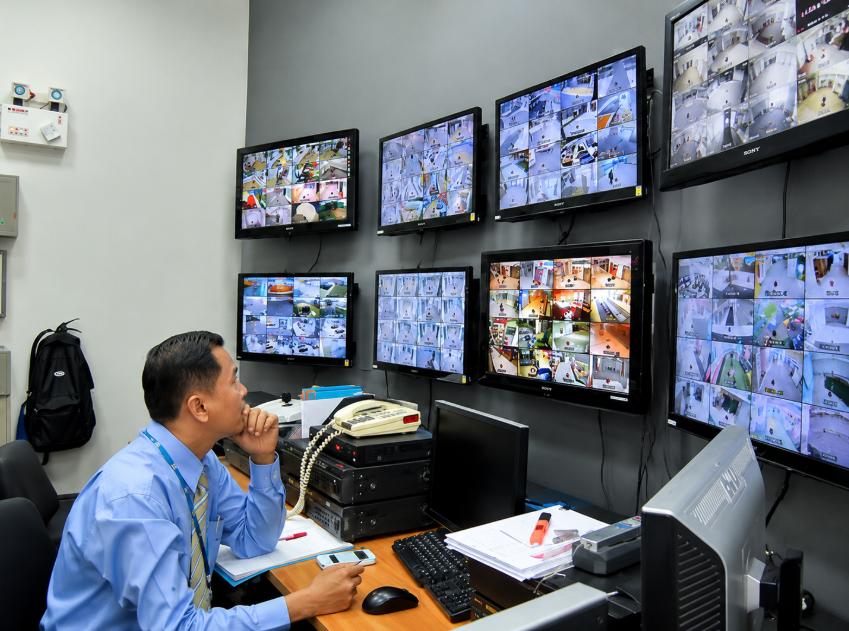 Các công ty bảo vệ chuyên nghiệp thường ứng dụng công nghệ hiện đại
